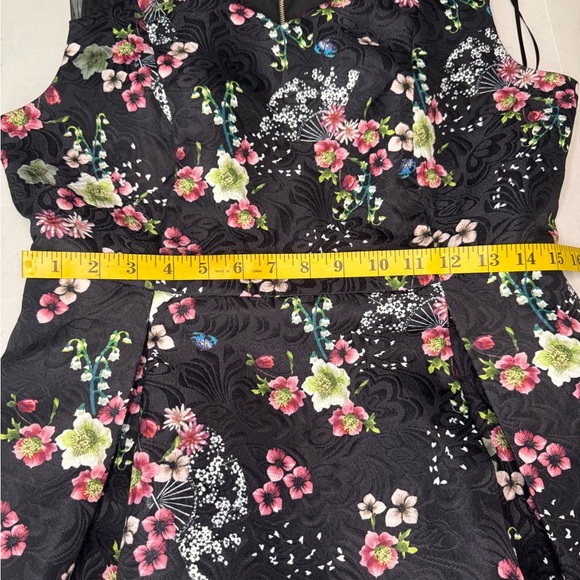 YUMI Black Fit Flare US 10 | Floral Sleeveless Pleated Dress #188 - Picture 14 of 14